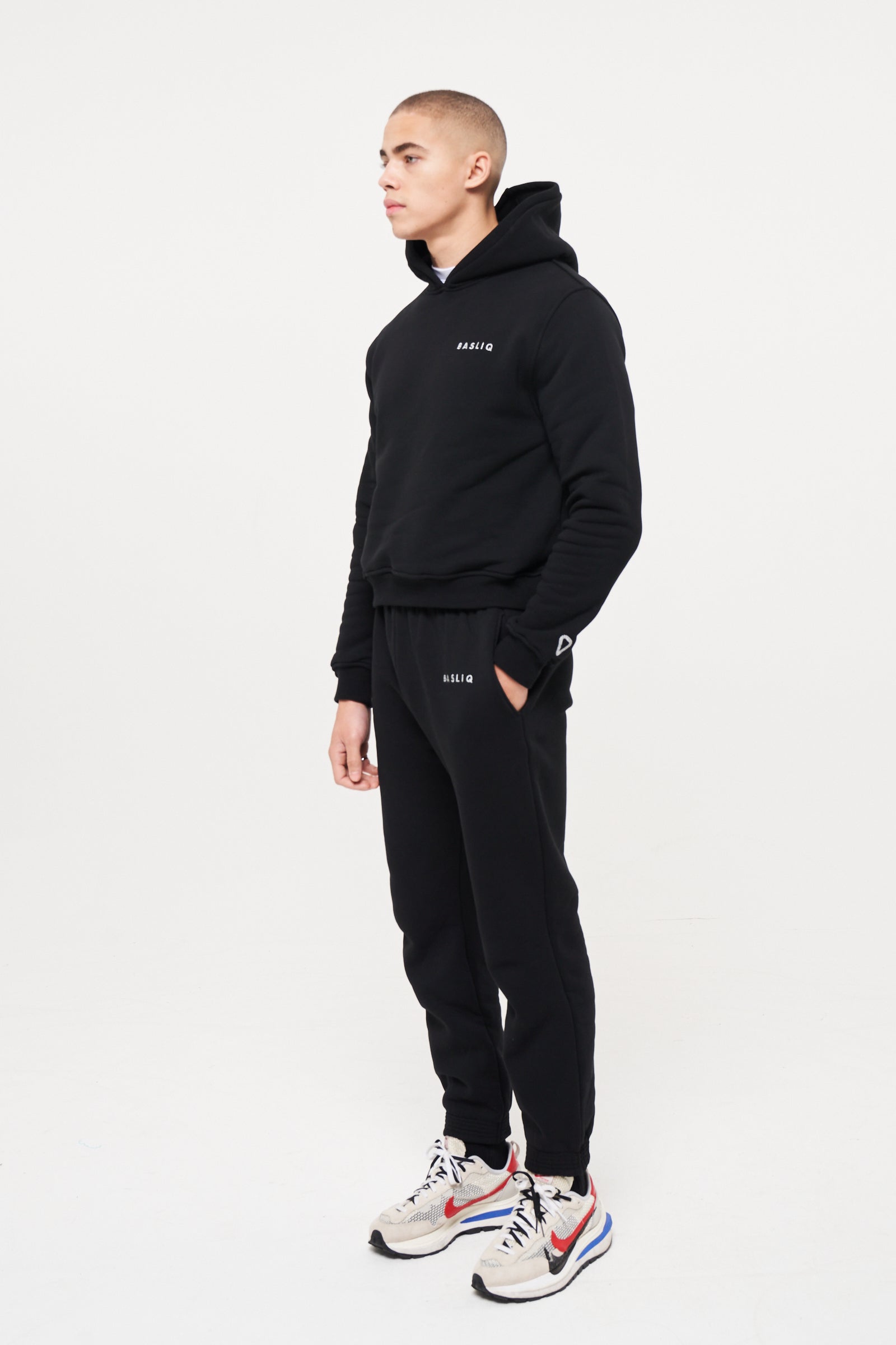 Friends & Family Hooded Sweat - Basliq
